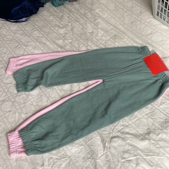 2 pairs jogger pink and green size 6 - Picture 2 of 2